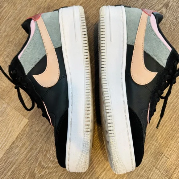 Nike Air Force 1 Women’s Size 10 - Picture 2 of 4